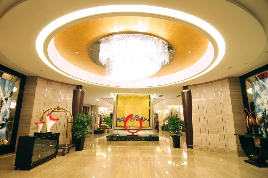 Xichang Minshan Hotel Экстерьер фото