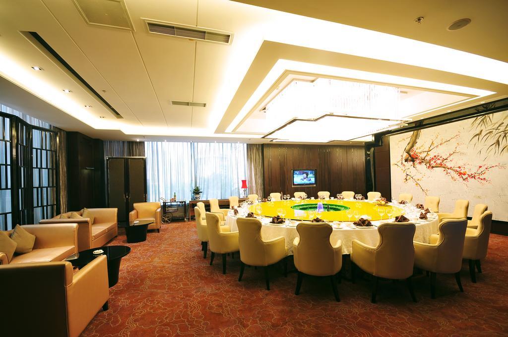 Xichang Minshan Hotel Экстерьер фото